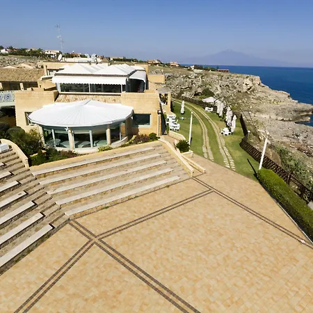 Th - Venus Sea Garden Brucoli