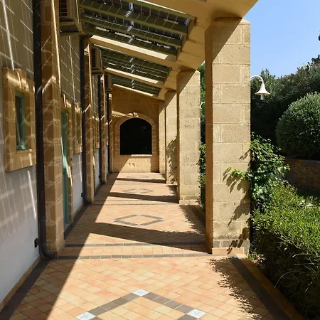 Th - Venus Sea Garden Brucoli