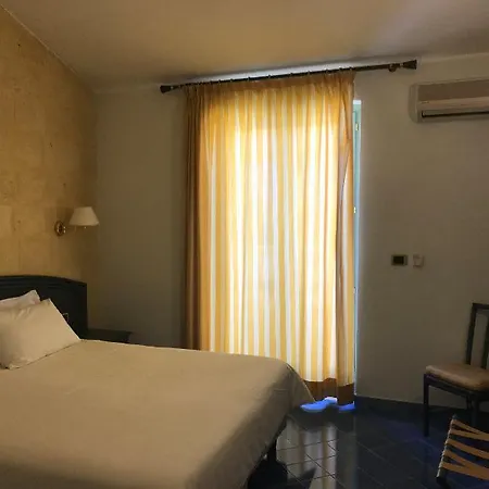Th - Venus Sea Garden Hotel